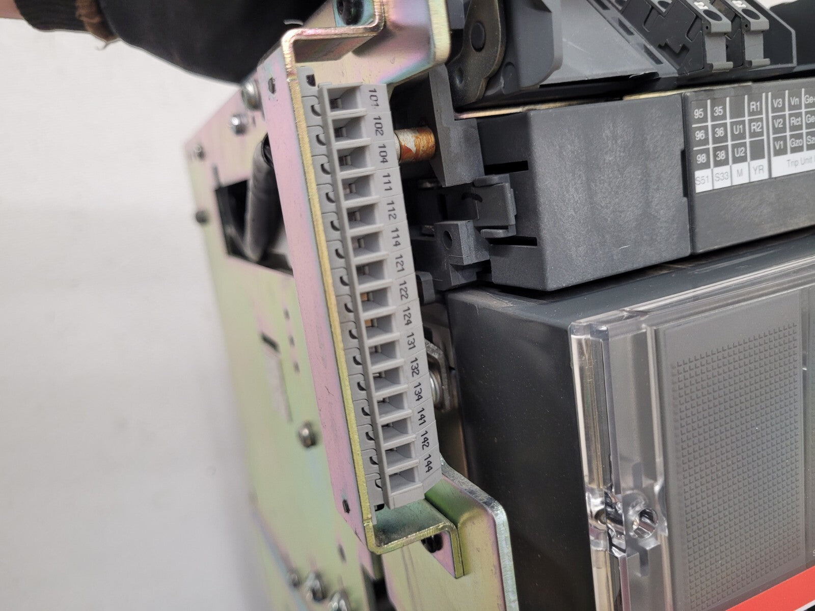 ABB SACE Emax 2.2N  1600A Ekip Touch LSIG E2.2N 3 Pole Circuit Breaker [2B]