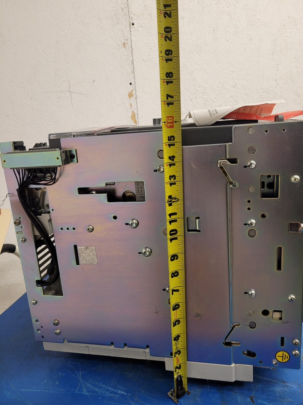 ABB SACE Emax 2.2N  1600A Ekip Touch LSIG E2.2N 3 Pole Circuit Breaker [2B]