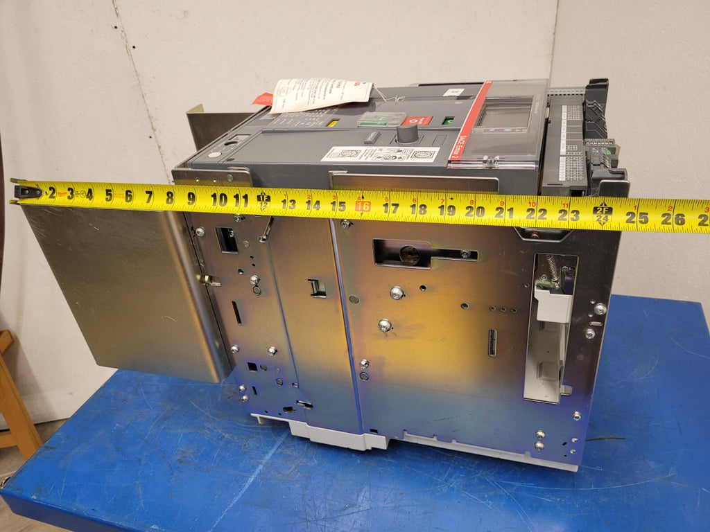 ABB SACE Emax 2.2N  1600A Ekip Touch LSIG E2.2N 3 Pole Circuit Breaker [2B]