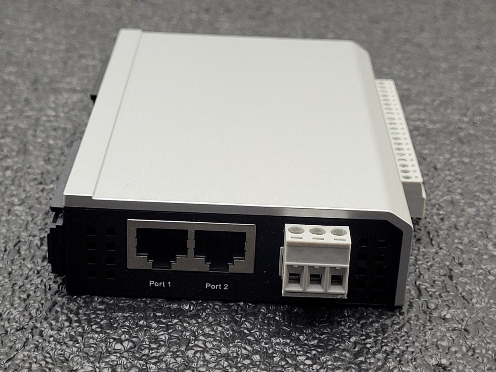 MOXA ioLogik E1240 Remote Ethernet I/O Module