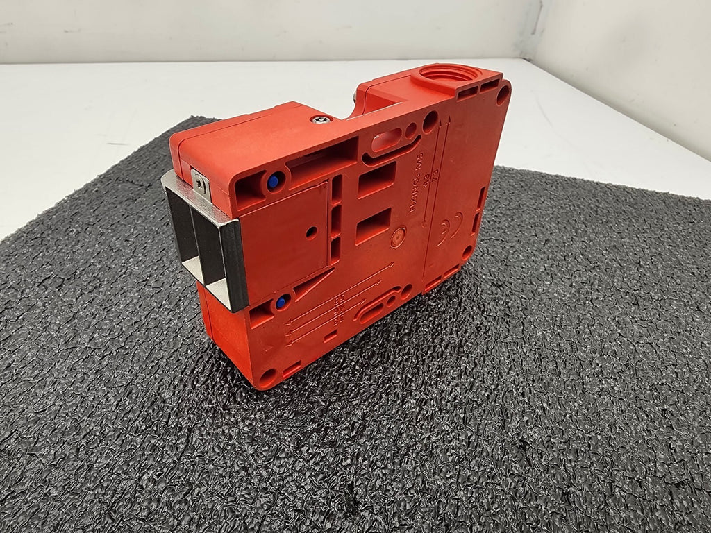 Allen-Bradley 440G-T27 178E TLS2-GD2 Safety Interlock Switch NO Latch