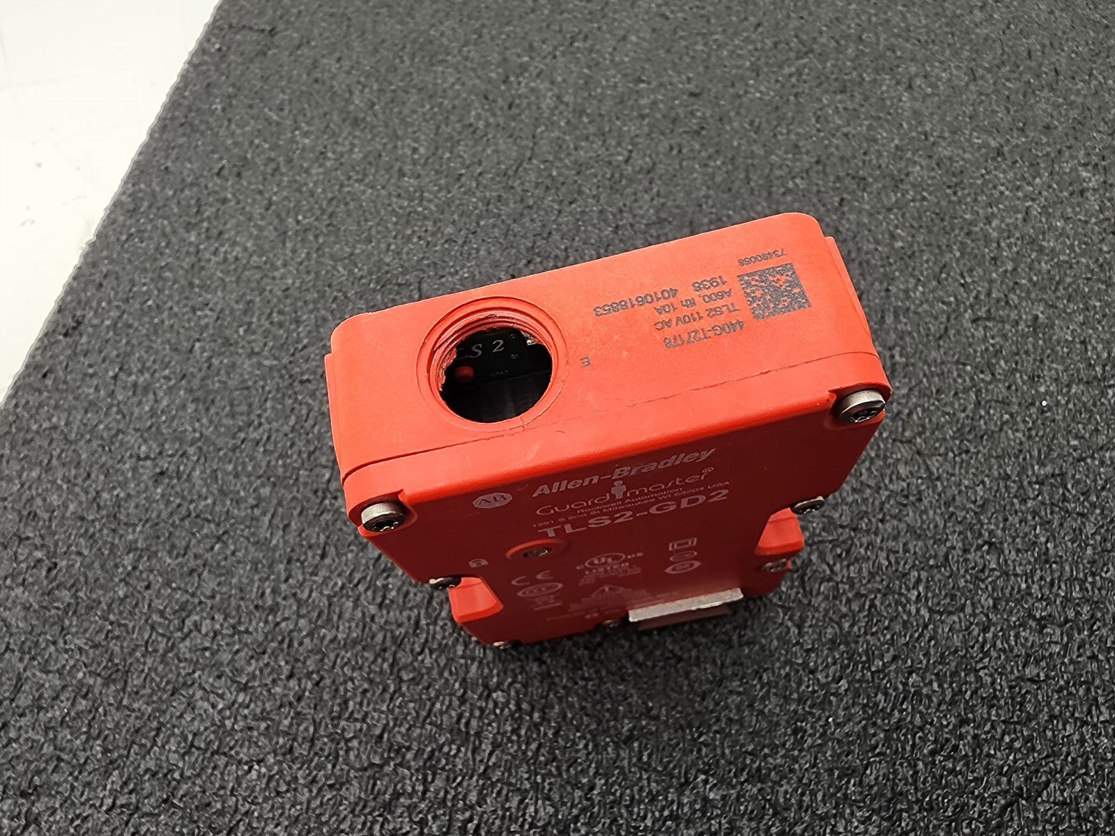 Allen-Bradley 440G-T27 178E TLS2-GD2 Safety Interlock Switch NO Latch