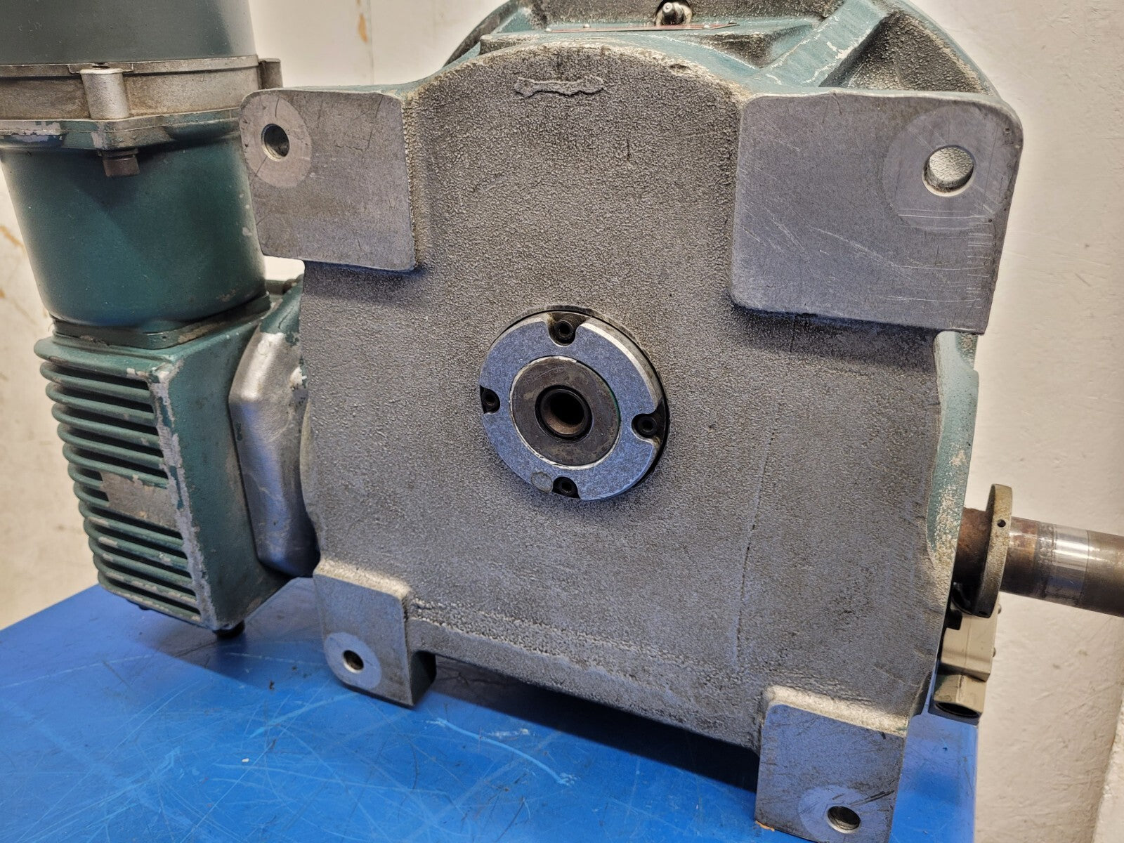 Camco Rotary Indexer 663RAD3H36-270 3 Stop 120 Degree rotation per station 90VDC