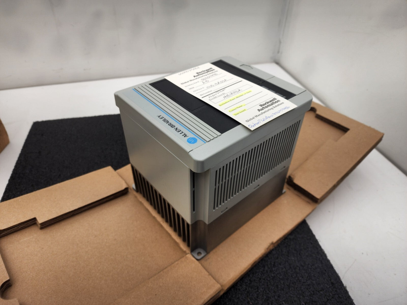 Allen Bradley 1305-BA03A Adjustable Frequency Drive New Old Stock Open Box