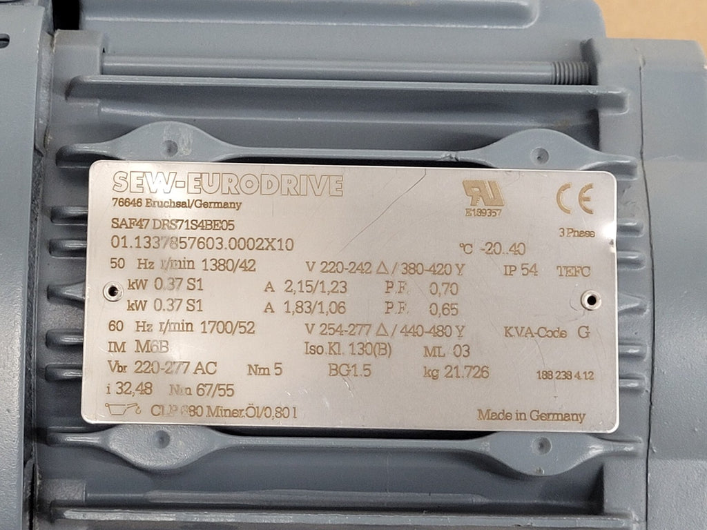 SEW-EURODRIVE SA47/T DRS71S4BE05 Right Angle Gearmotor Thru Shaft 32:1 Ratio