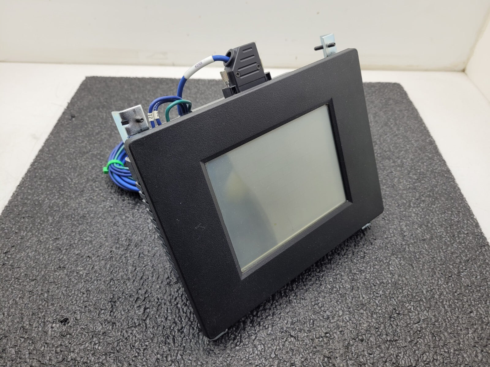 Automation Direct  AVG EZ-S6M-FS 6" Operator Interface Touch Panel TESTED