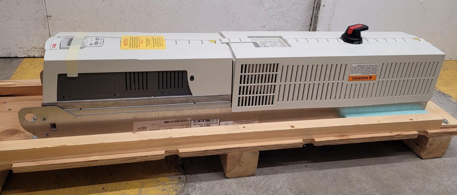 ACH550-VCR-045A-4+F267 ABB 30HP 380-480VAC 44 AMPS Driver/bypass Control Unit
