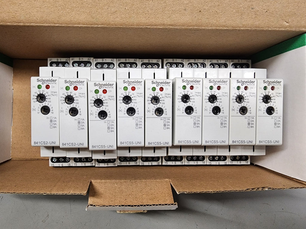 Box of 9x Schneider Electric Magnecraft 841CS5-UNI Sensing Relay DIN Rail Mount