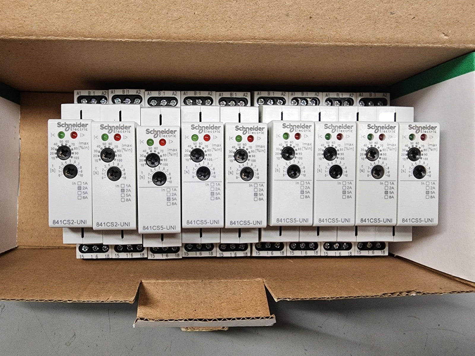 Box of 9x Schneider Electric Magnecraft 841CS5-UNI Sensing Relay DIN Rail Mount