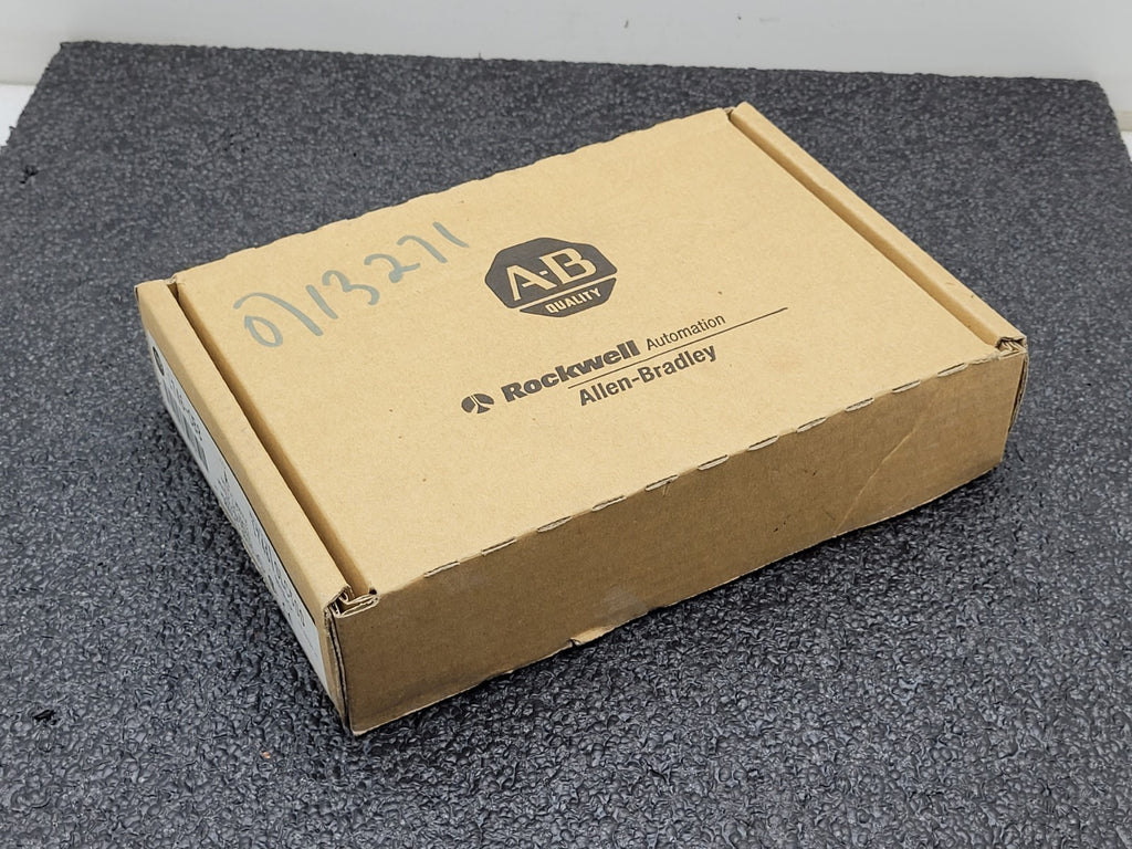Allen-Bradley 1746-OB8 SLC 500 Output Voltage Module Open Box Sticker Residue