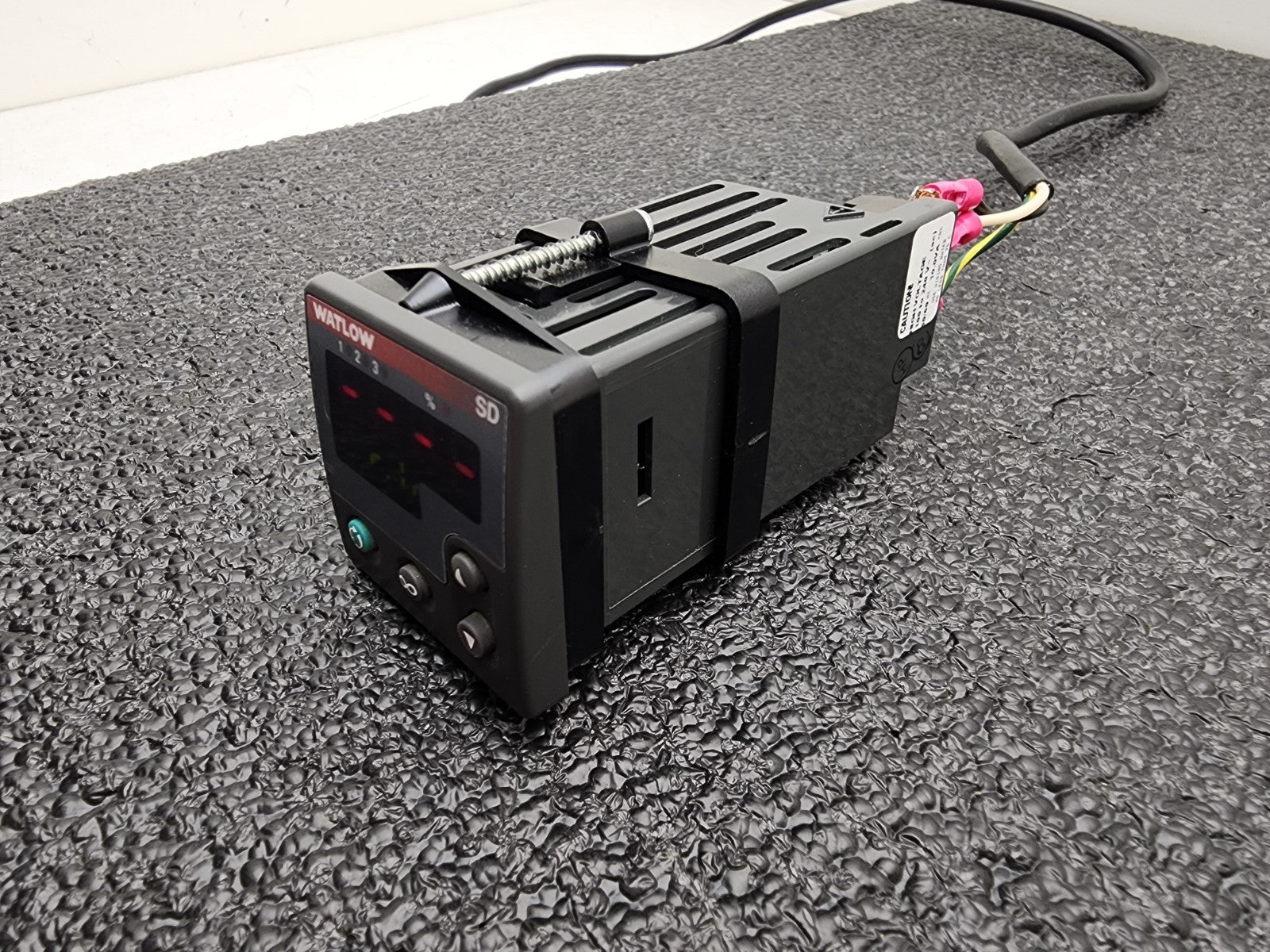 Watlow SD SD6C-HJAA-AARG On/Off PID Universal Temperature Controller 110-240VAC