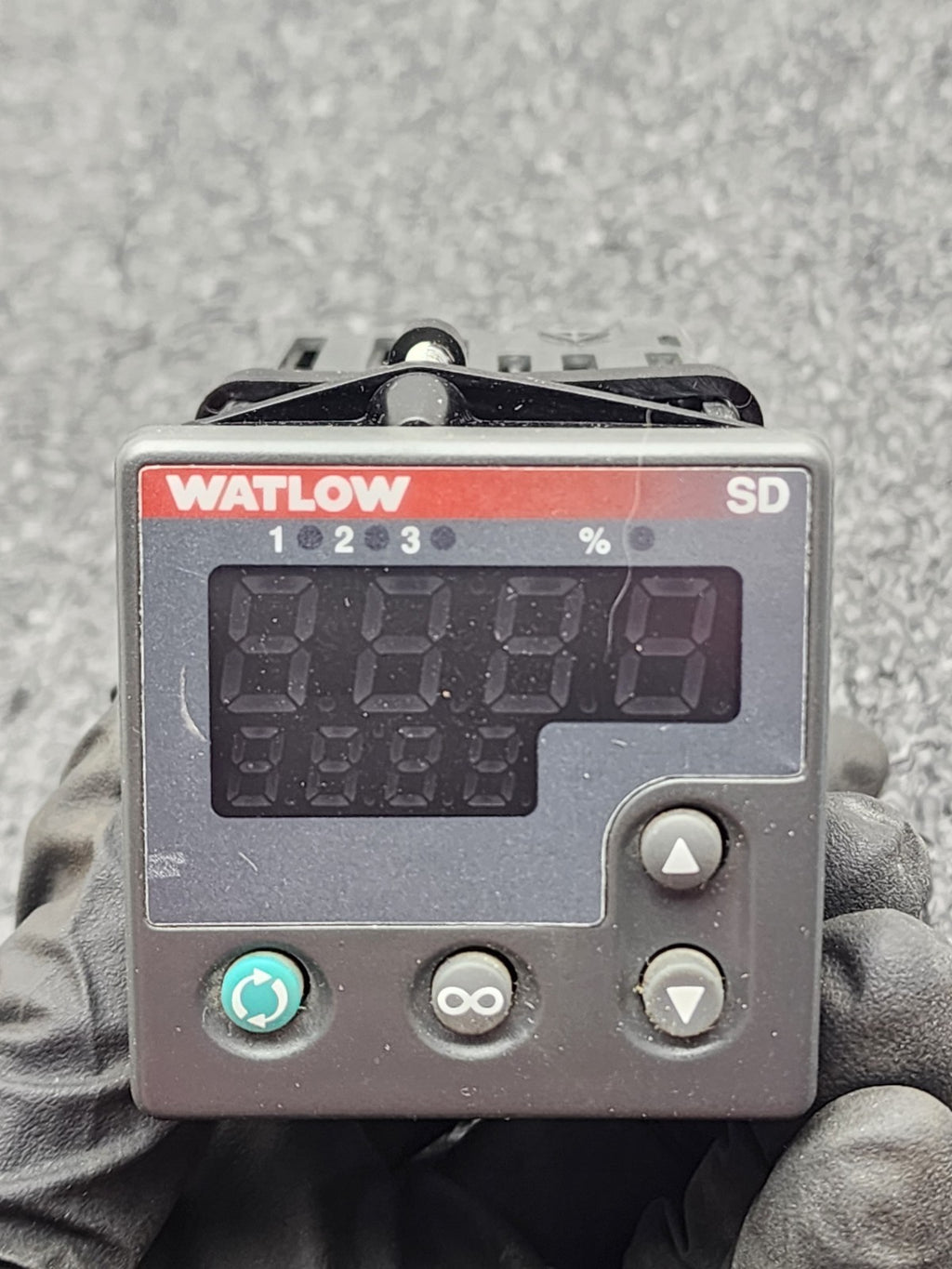 Watlow SD SD6C-HJAA-AARG On/Off PID Universal Temperature Controller 110-240VAC