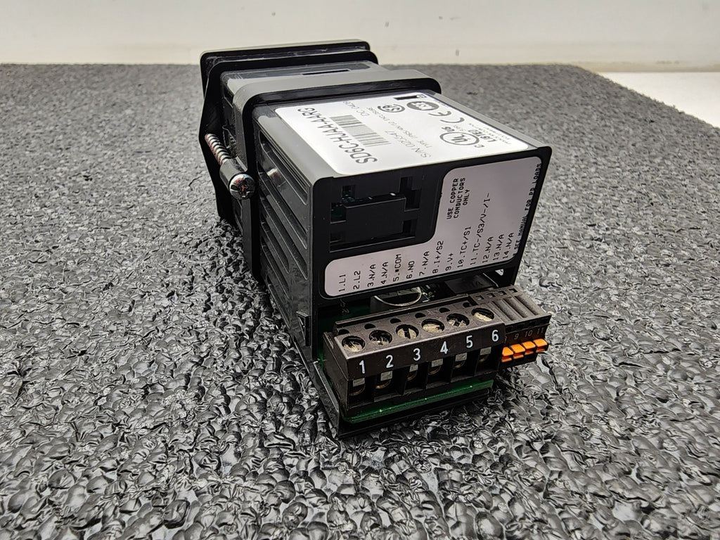 Watlow SD SD6C-HJAA-AARG On/Off PID Universal Temperature Controller 110-240VAC