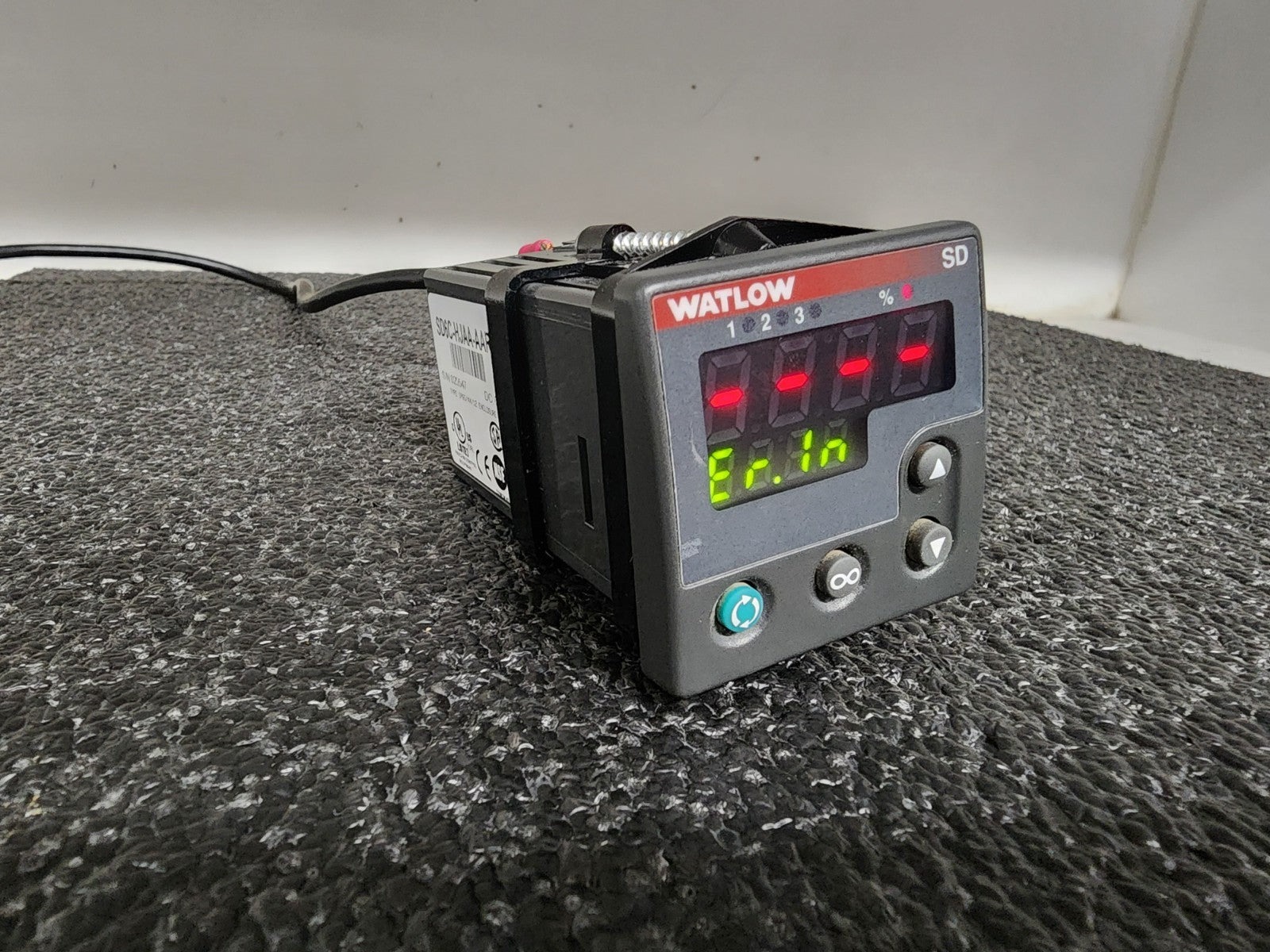 Watlow SD SD6C-HJAA-AARG On/Off PID Universal Temperature Controller 110-240VAC