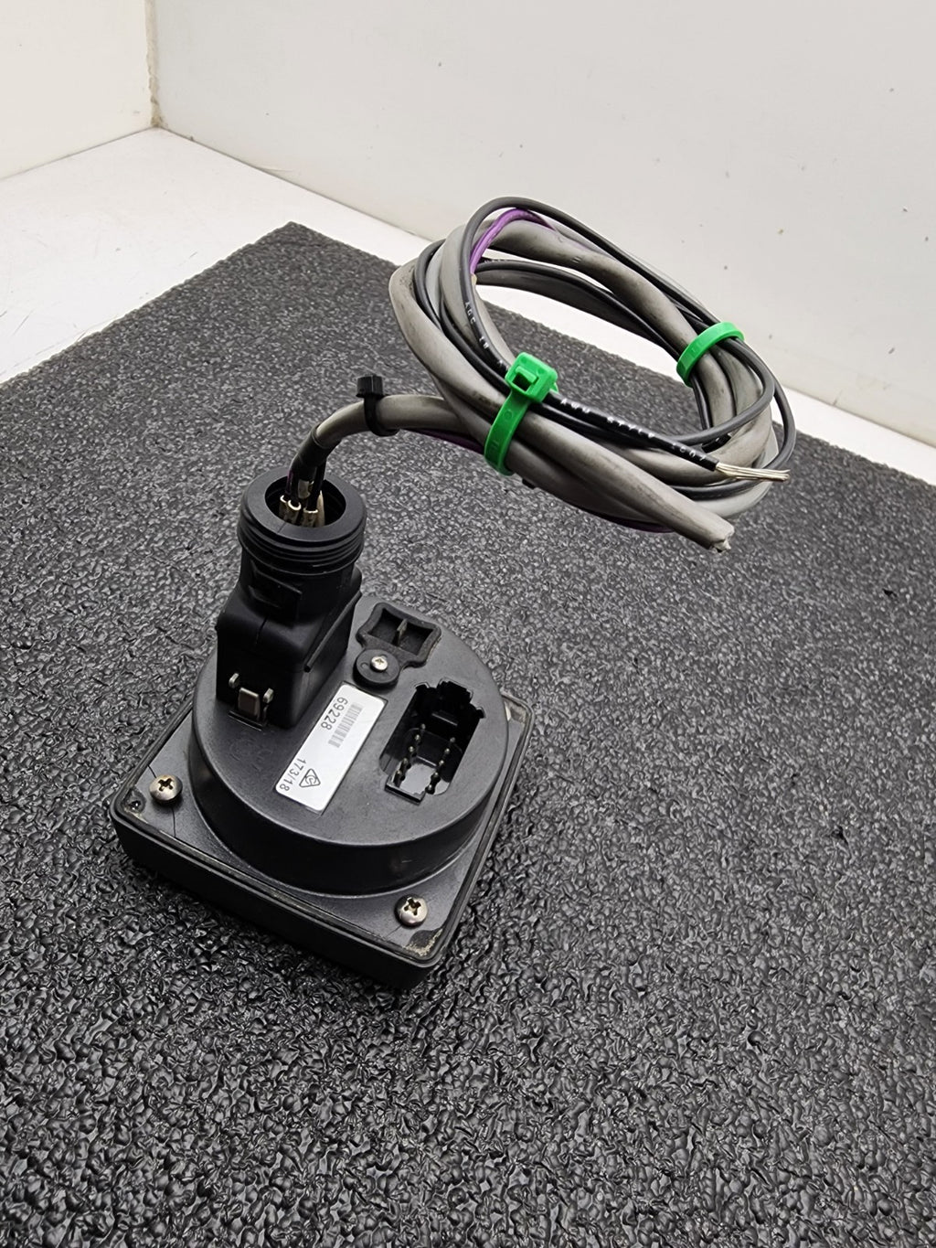 V3 Veethree C320 3.5″ CAN Bus Display Color LCD Diesel Engine Control Monitor