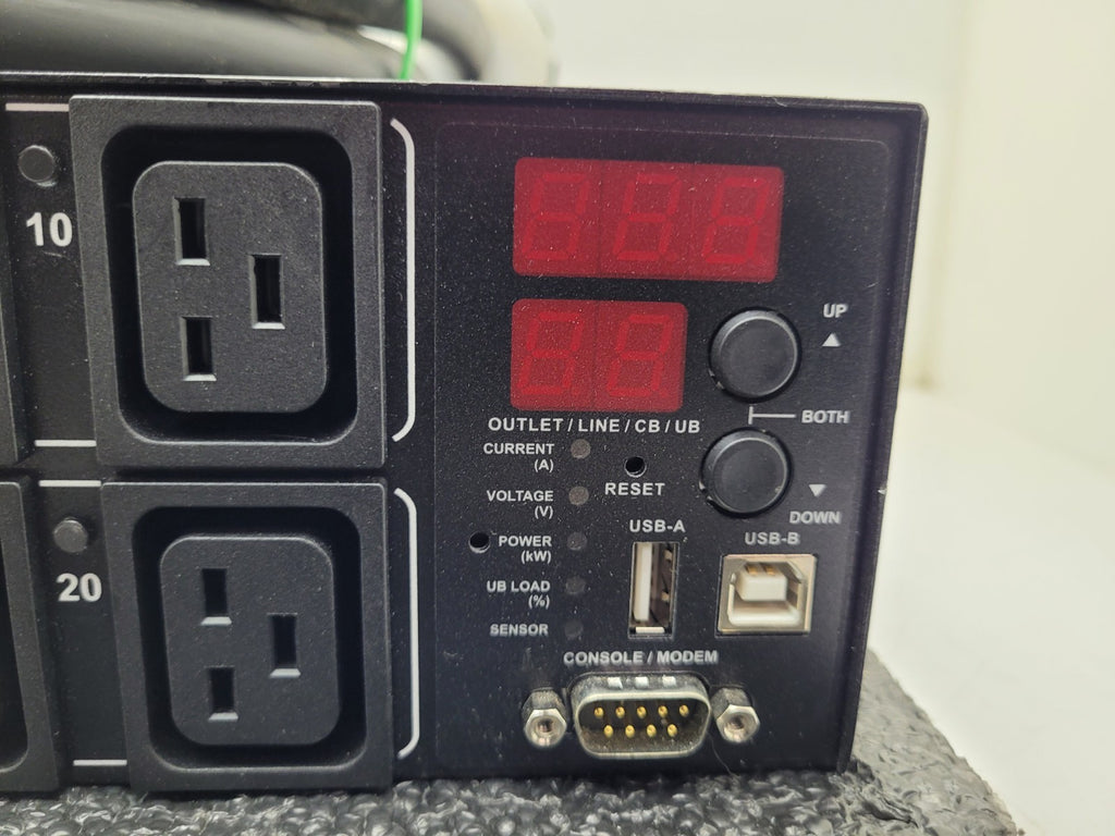 Raritan PX2-5464R 20-Outlets 120-240VAC IN/OUT 16x C13 4x Rack-Mount Power PDU