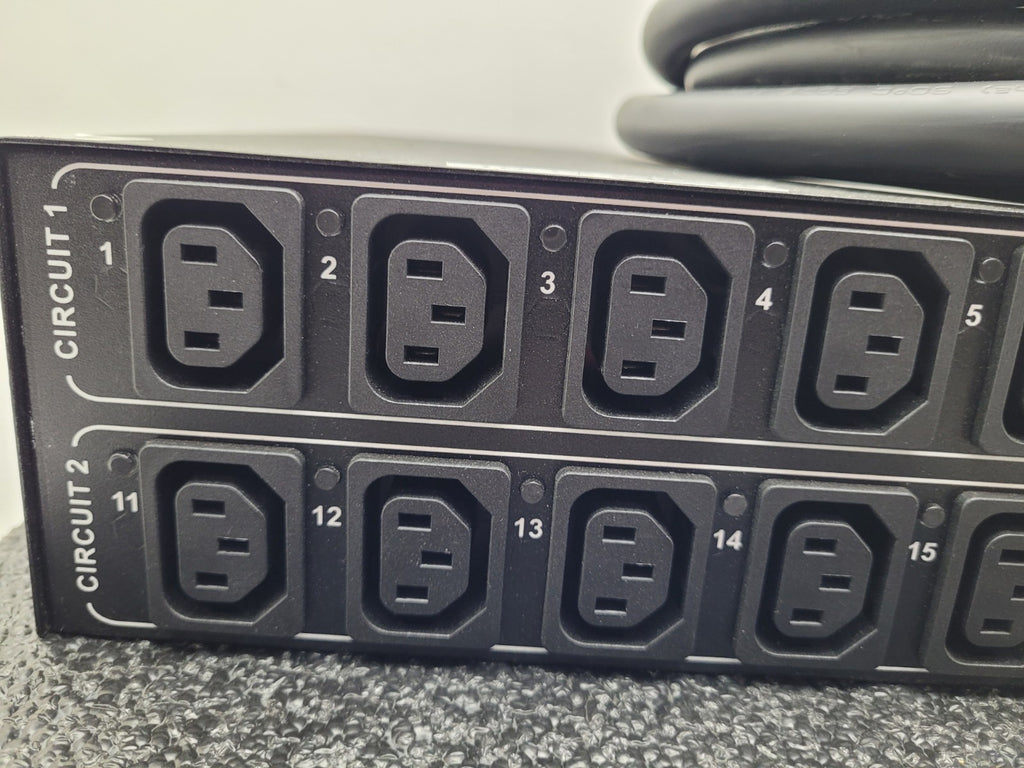Raritan PX2-5464R 20-Outlets 120-240VAC IN/OUT 16x C13 4x Rack-Mount Power PDU
