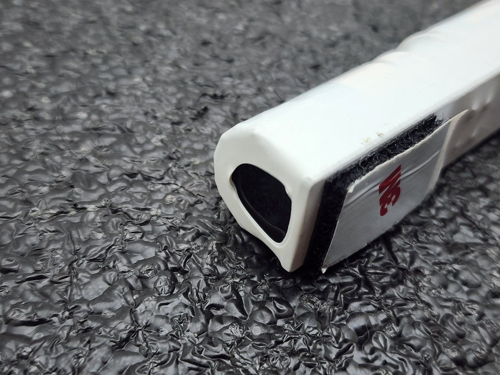 Lot 6x Eaton Cooper Bussmann  Supercapacitor PTV1840-12R0156-4 SUPERCAP 60F 3.0V