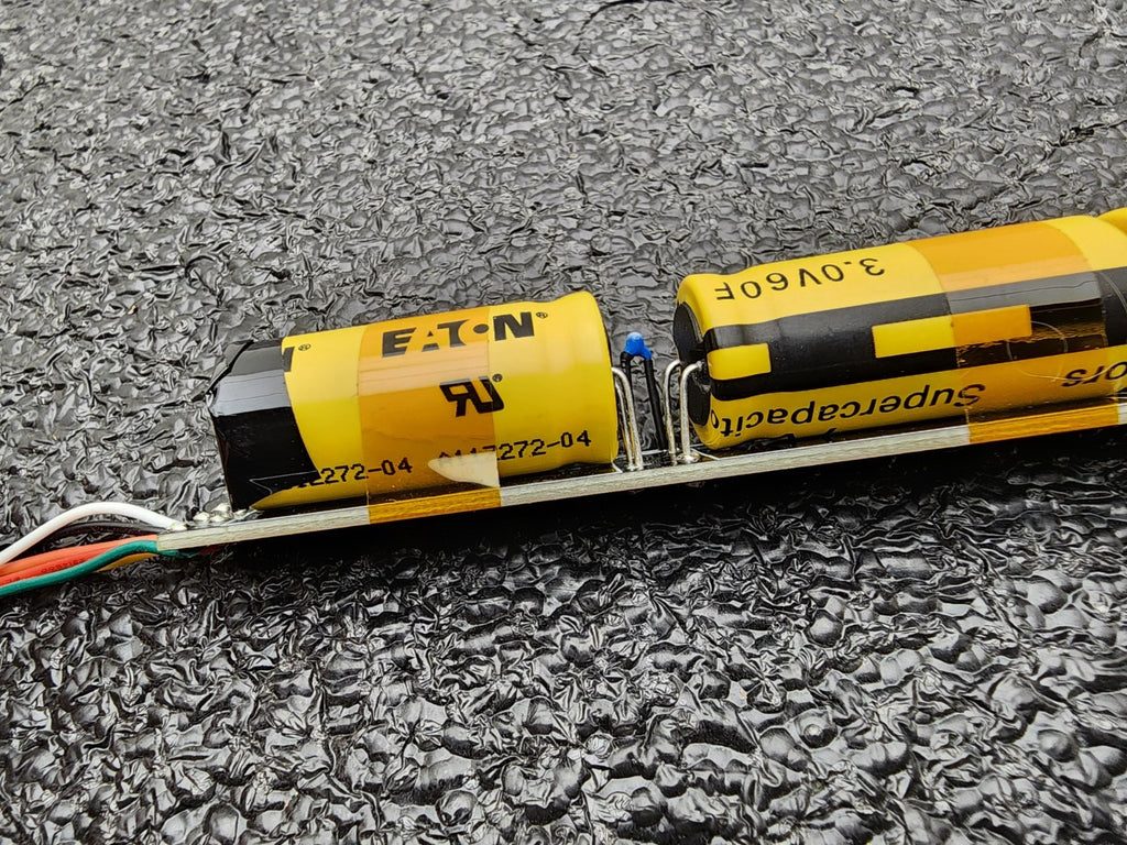 Lot 6x Eaton Cooper Bussmann  Supercapacitor PTV1840-12R0156-4 SUPERCAP 60F 3.0V