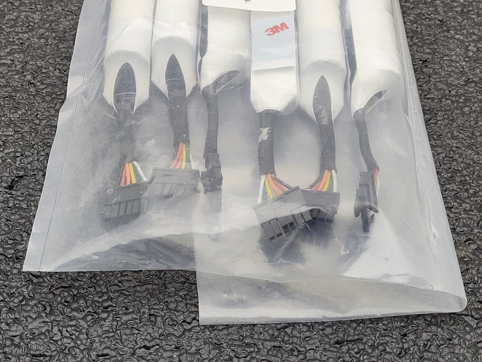 Lot 6x Eaton Cooper Bussmann  Supercapacitor PTV1840-12R0156-4 SUPERCAP 60F 3.0V