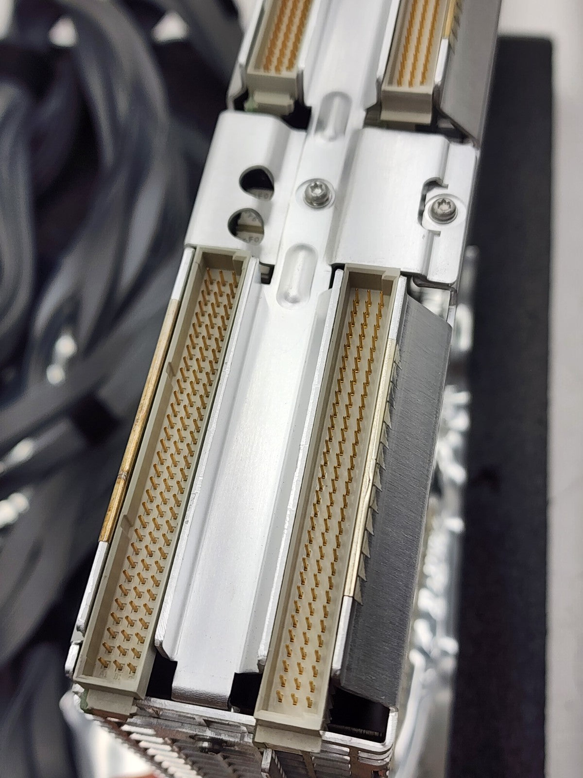 Tektronix TLA7AA4 5.6 136-Ch 32MB 450MHz Timing Logic Analyzer Module 4x P6860