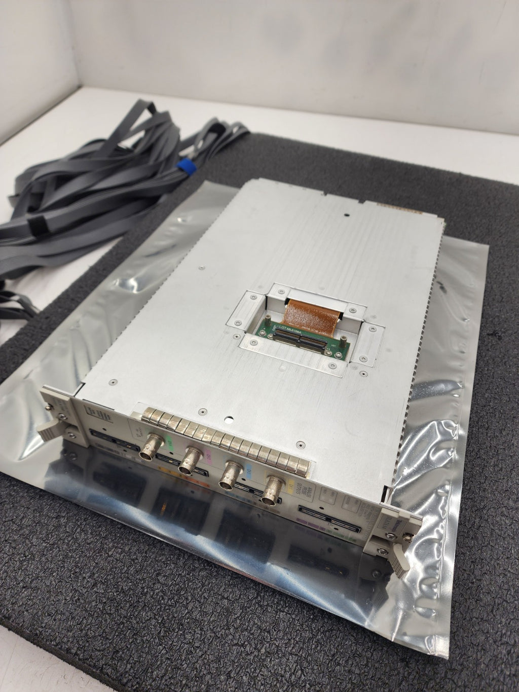 Tektronix TLA7AA4 5.6 136-Ch 32MB 450MHz Timing Logic Analyzer Module 4x P6860