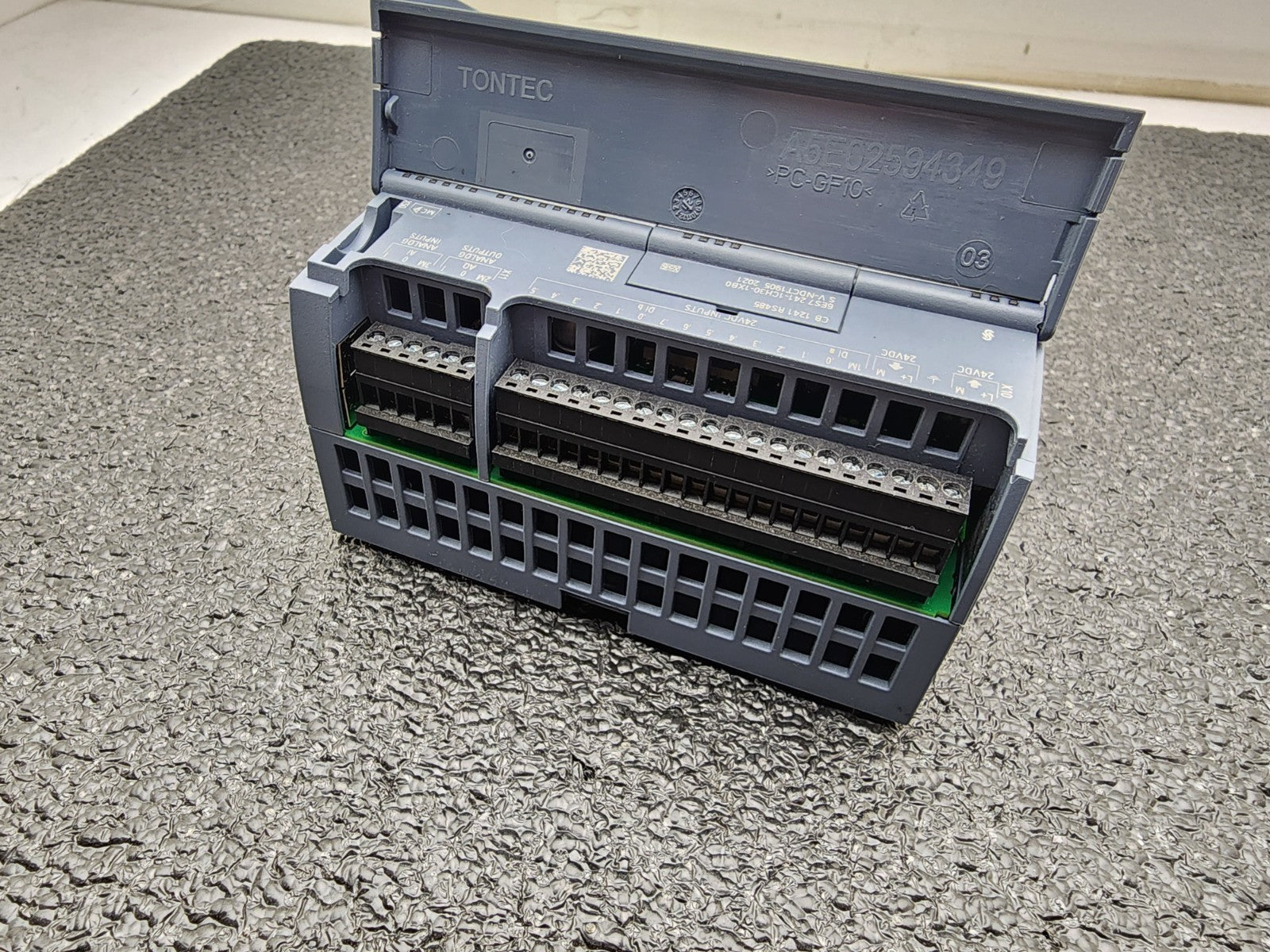 Siemens SIMATIC S7-1200 CPU 1215C 6ES7 215-1AG40-0XB0 6ES7215-1AG40-0XB0 REPAIR