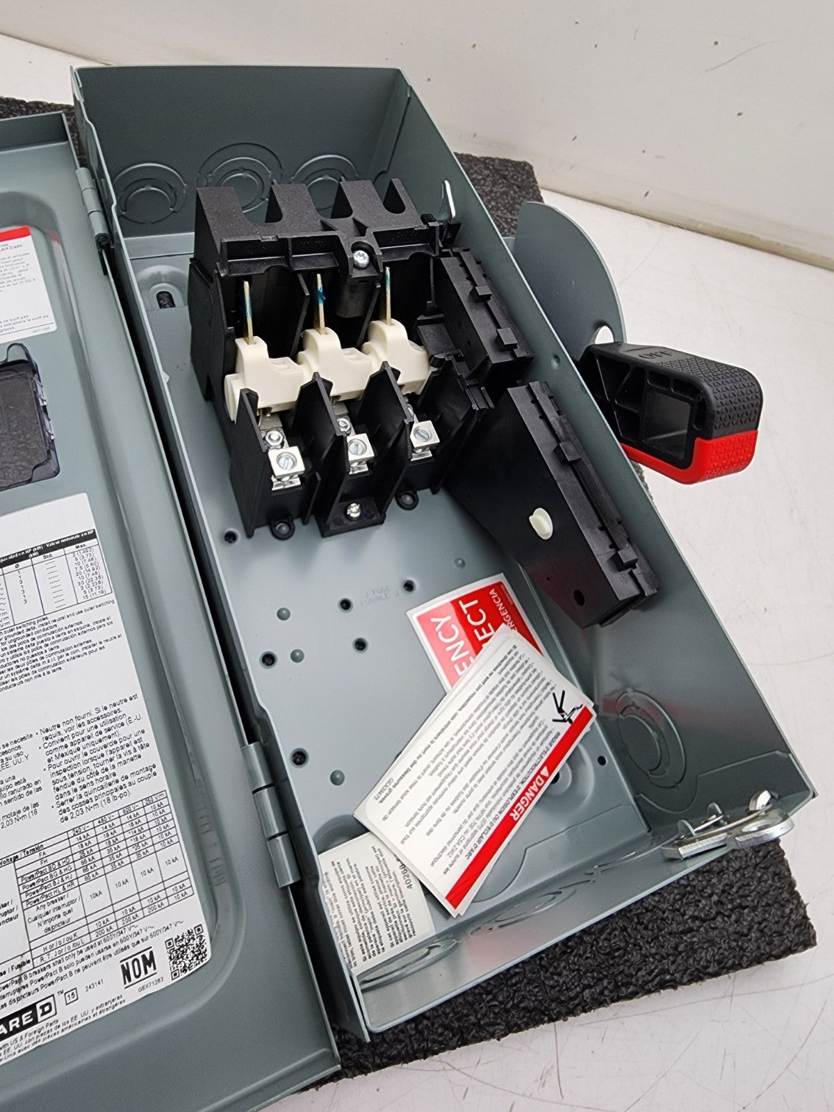 Schneider Electric VHU361 30A 600V Heavy Duty Safety Switch VisiPacT Square D