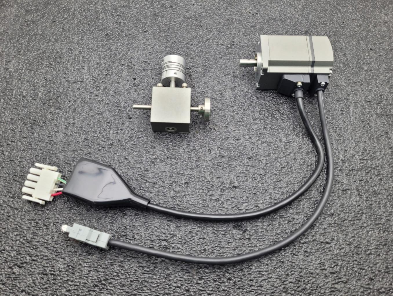 Oriental Motor AC Servo NXM45A ONDRIVES RW3-20 20:1 Right Angle Gear Reducer