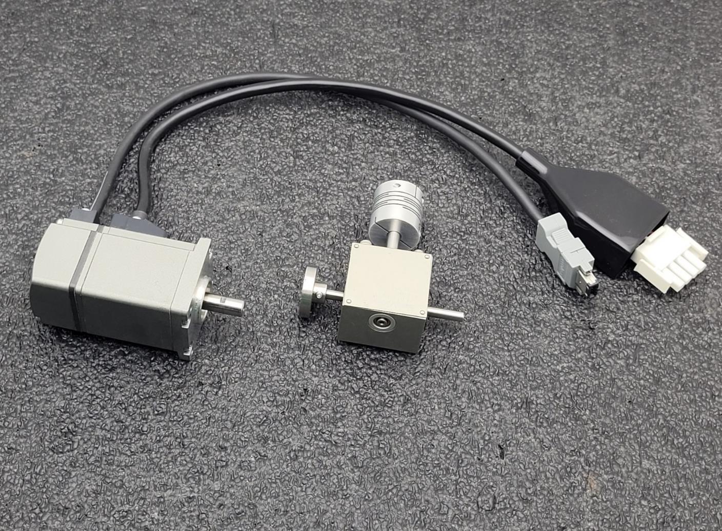 Oriental Motor AC Servo NXM45A ONDRIVES RW3-20 20:1 Right Angle Gear Reducer