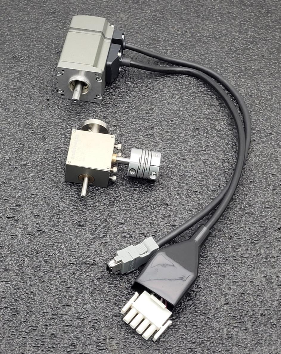 Oriental Motor AC Servo NXM45A ONDRIVES RW3-20 20:1 Right Angle Gear Reducer