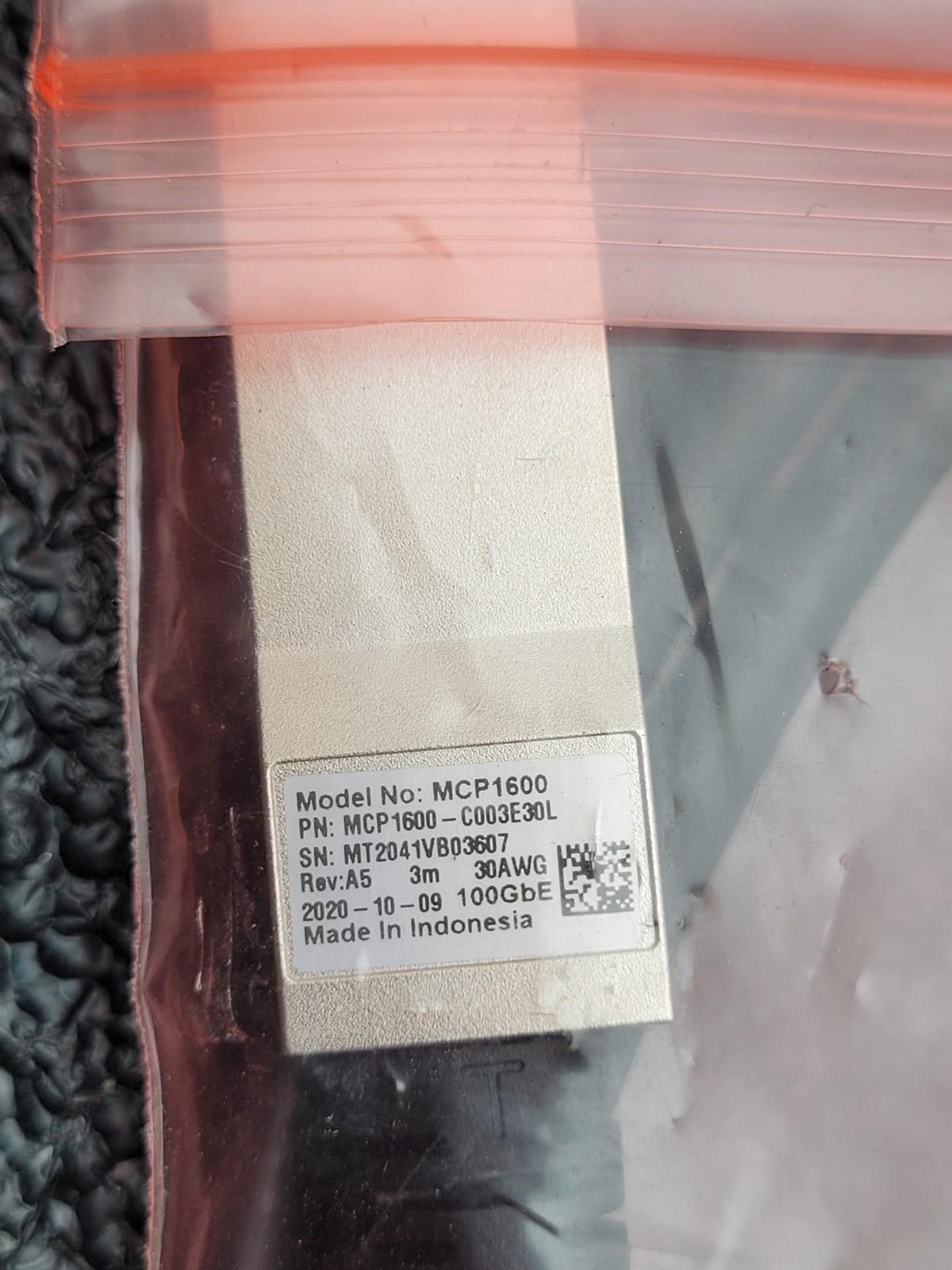 Mellanox 100GbE  3M 30AWG Direct Attach Copper Cable MCP1600-C003E30L [E].