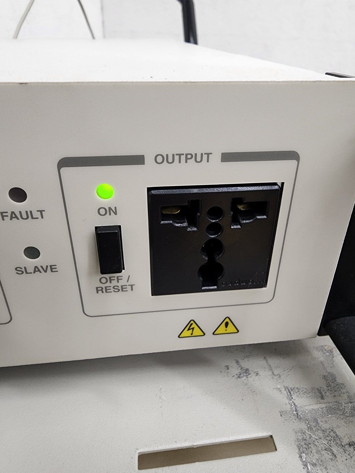 Elgar ContinuousWave CW CW801M 0-270VAC 6A 45-500Hz 1PH Output AC Power Source