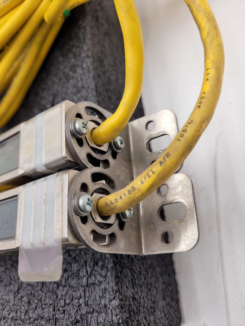 Lot 3x Banner USE2012NP2 & USR2012NP2 MICRO-SCREEN ESD  20" Light Curtain Screen