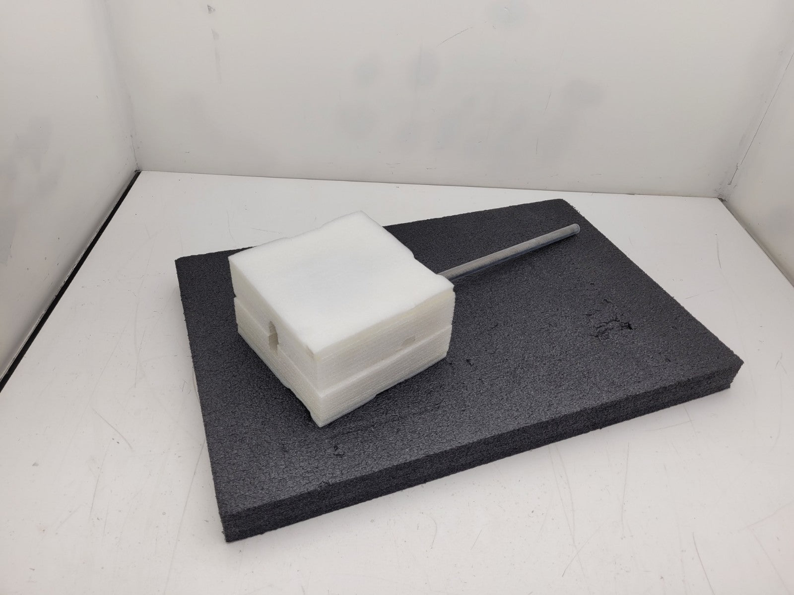 NEW Haydon Ametek  E87H43-05-A28 Lead Screw Stepper Motor Actuator NEMA34 18"L