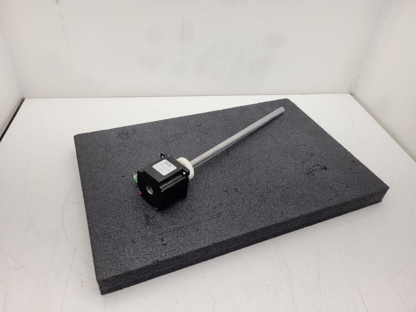 NEW Haydon Ametek  E87H43-05-A28 Lead Screw Stepper Motor Actuator NEMA34 18"L