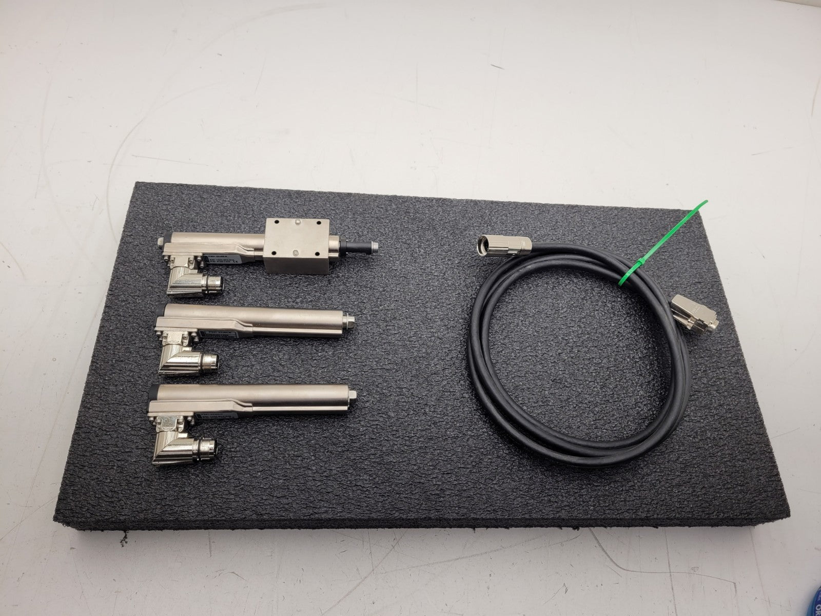 Lot of 3 LinMot Stator + Rod  One Cable PS01-23x80-R / 0150-1233 Linear Actuator