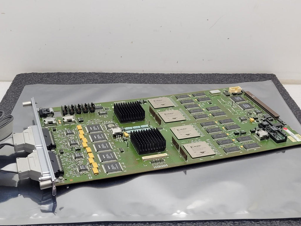 AGILENT 16750A 400MHz STATE / 2GHz TIMING ZOOM 4MSa ANALYZER with Cables