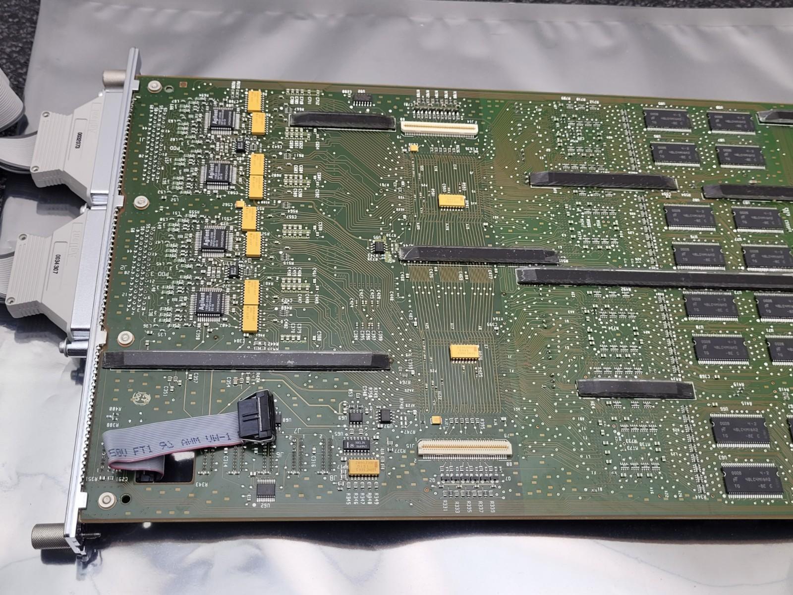 AGILENT 16750A 400MHz STATE / 2GHz TIMING ZOOM 4MSa ANALYZER with Cables