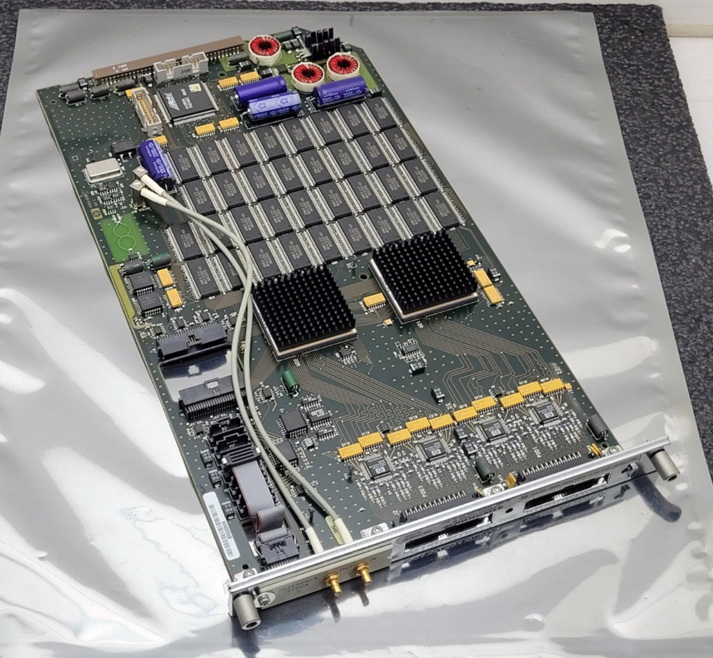 HP Agilent 16557D Logic Analyzer Timing 2MSa 135/500MHz Board Assembly w/ Cables