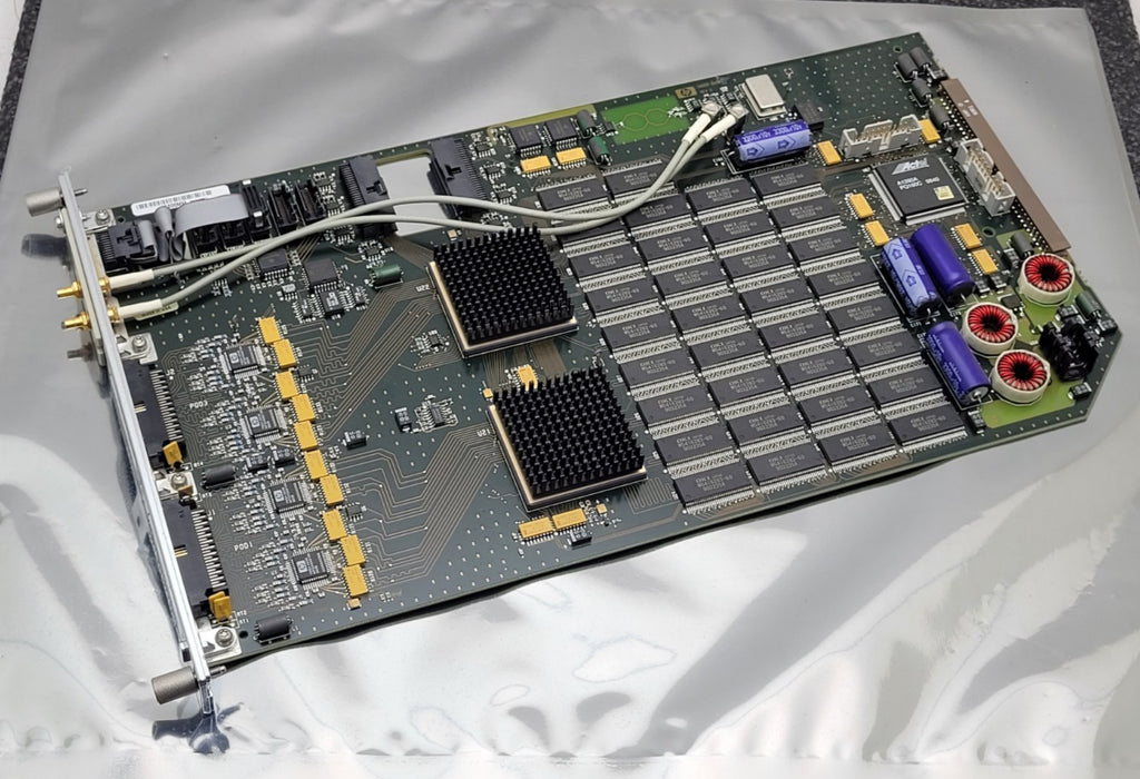 HP Agilent 16557D Logic Analyzer Timing 2MSa 135/500MHz Board Assembly w/ Cables
