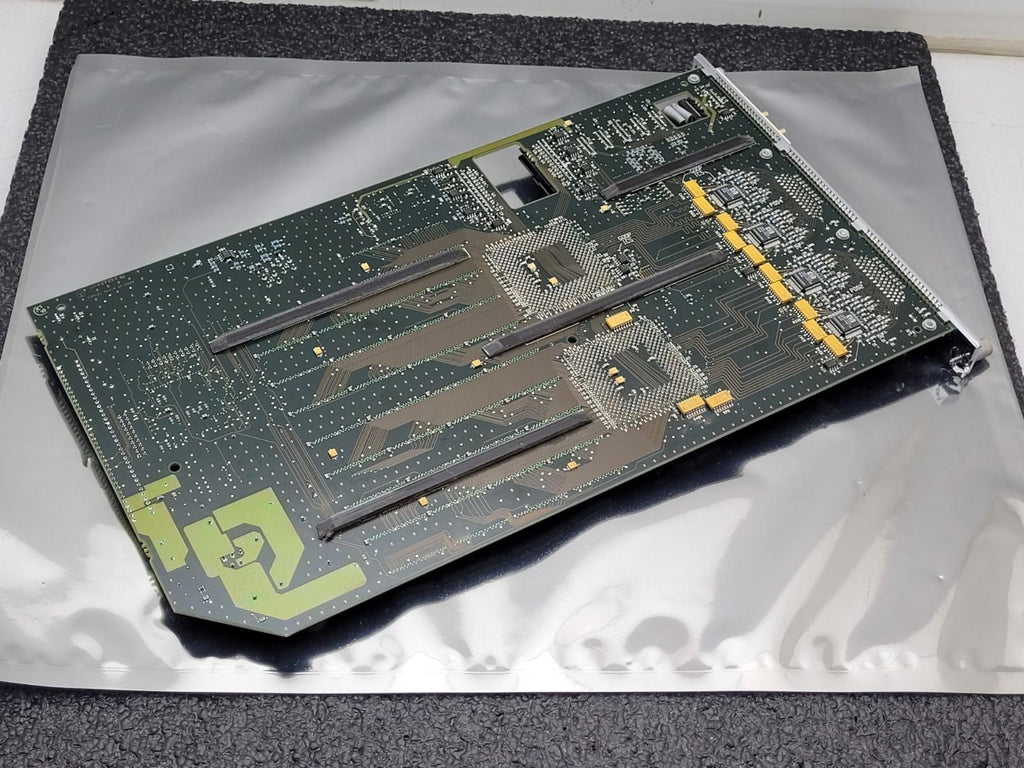 HP Agilent 16557D Logic Analyzer Timing 2MSa 135/500MHz Board Assembly w/ Cables