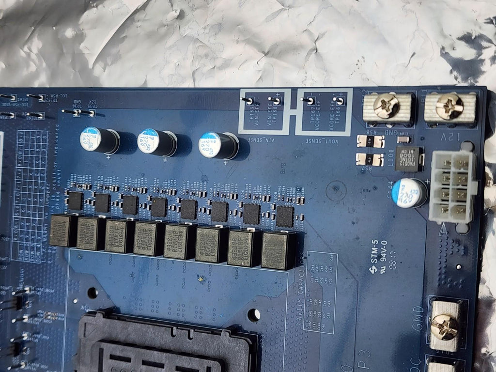 Infineon DB303 Rev 0 AMD Socket SP3 Development Board, needs a couple parts.