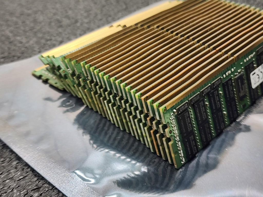 Lot of 23 SAMSUNG 32GB DDR4 2133 PC4 M386A4G40DM0-CPB LRDIMM ECC Server RAM
