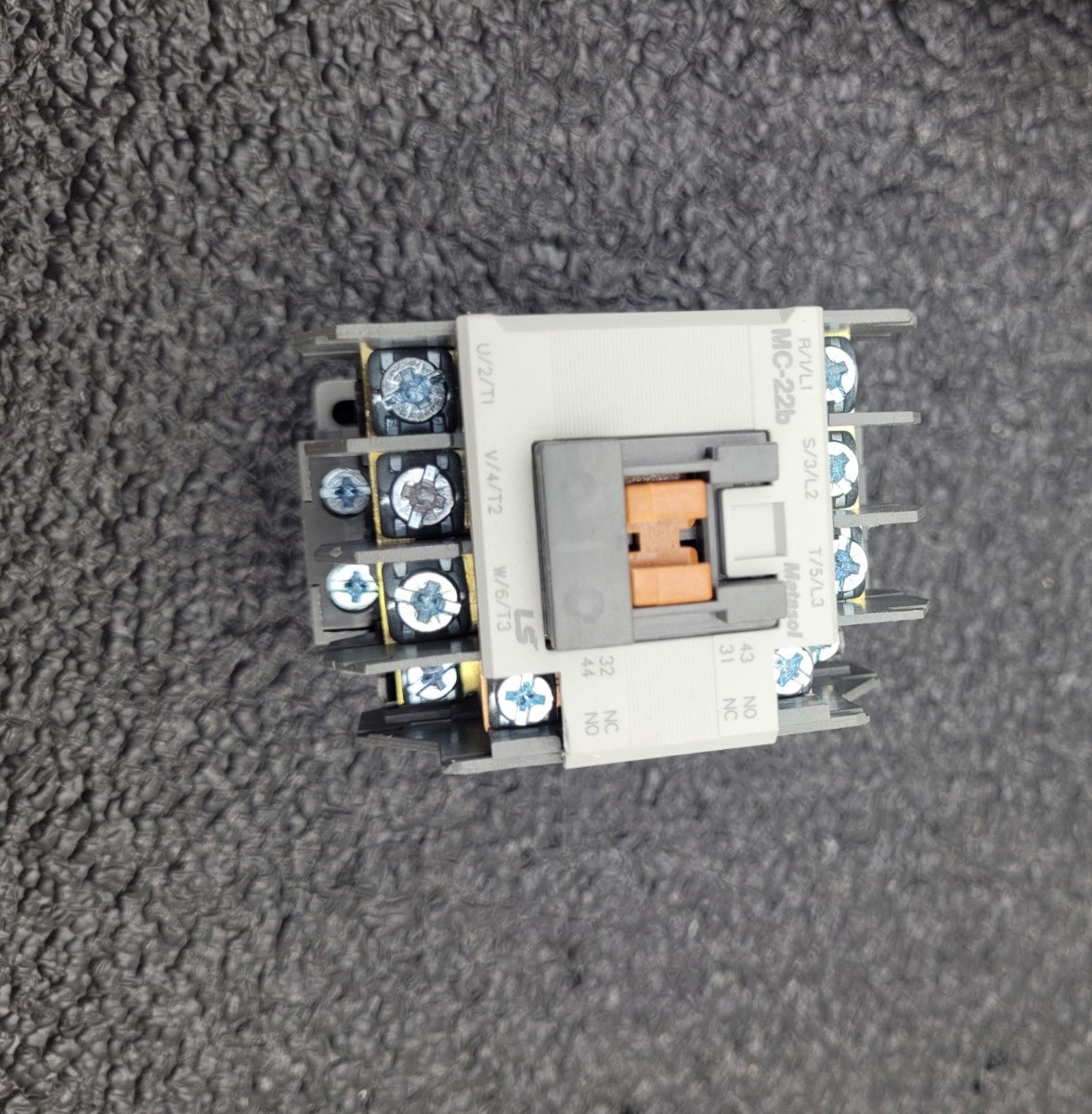 Lot of 14 LS Contacter 690v 22A 12A 9A + MT-32 32A/2H Thermal Overload Relay