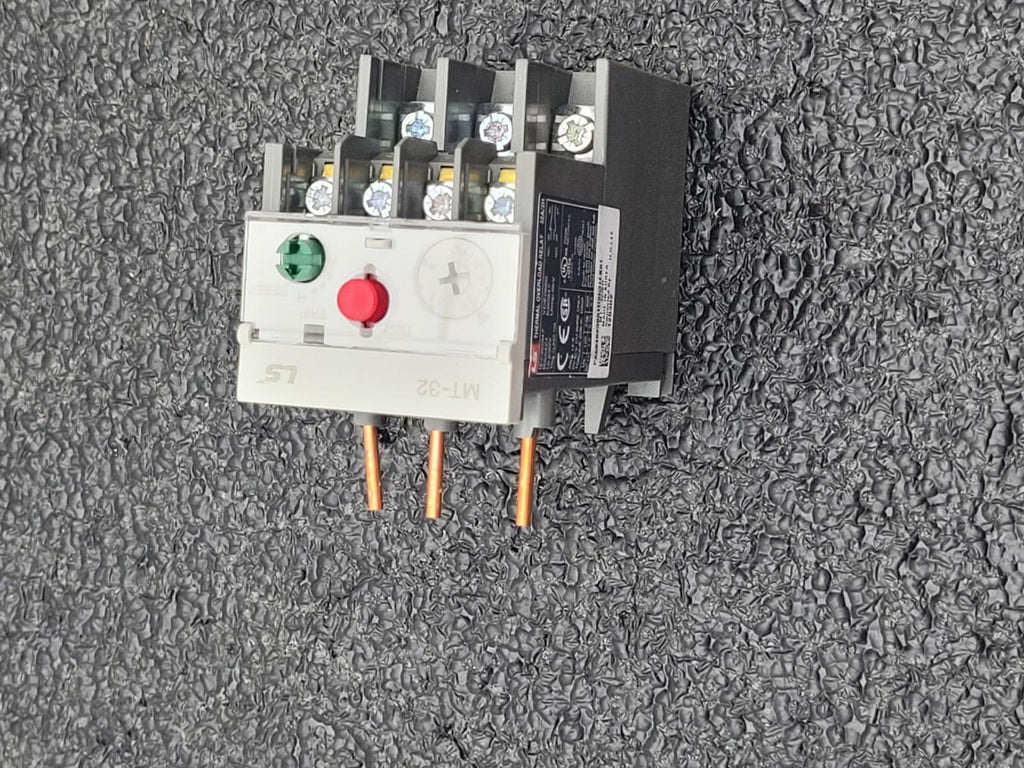 Lot of 14 LS Contacter 690v 22A 12A 9A + MT-32 32A/2H Thermal Overload Relay