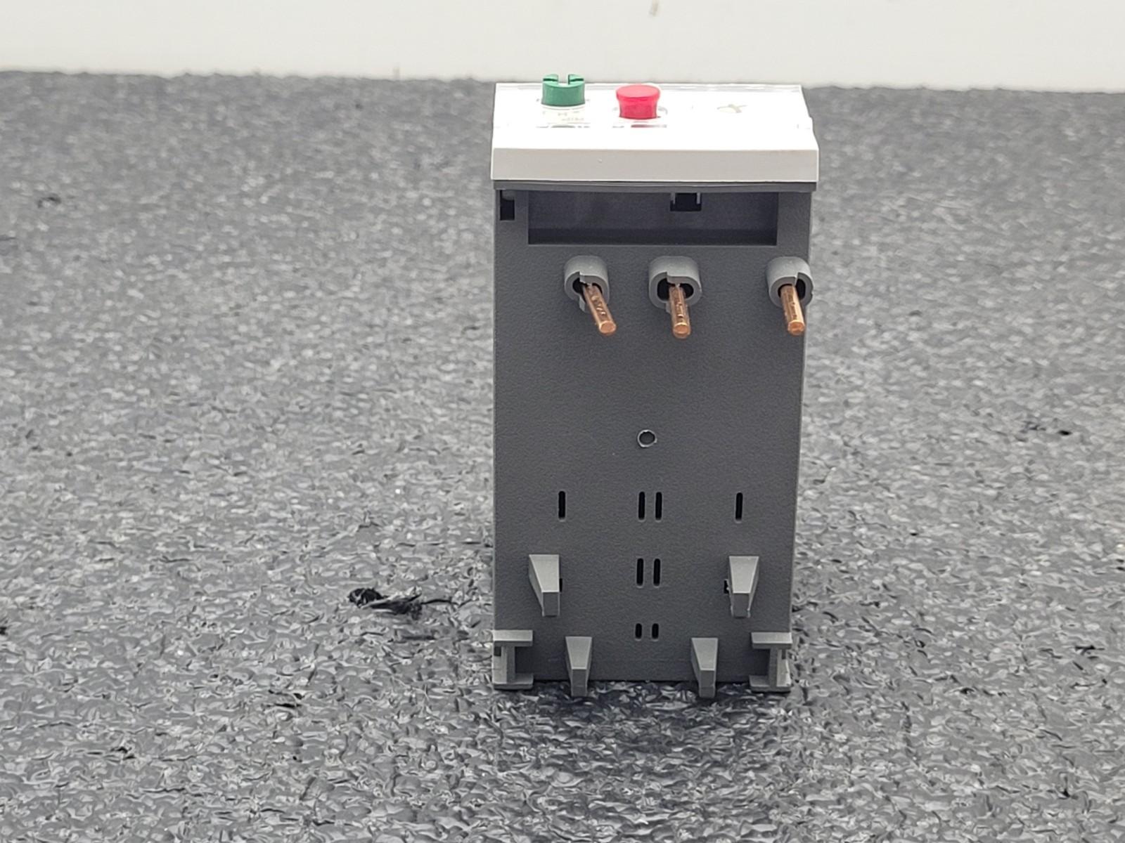 Lot of 14 LS Contacter 690v 22A 12A 9A + MT-32 32A/2H Thermal Overload Relay