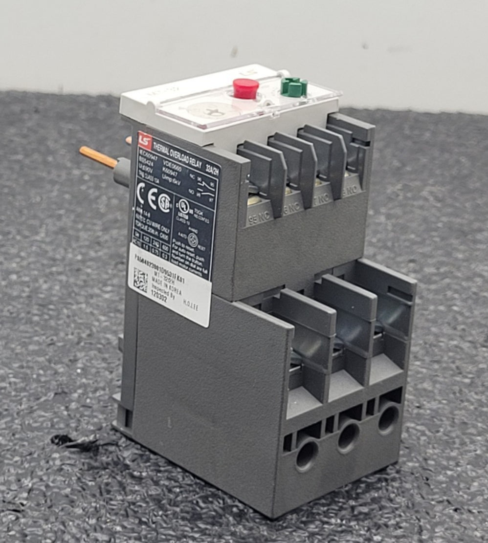 Lot of 14 LS Contacter 690v 22A 12A 9A + MT-32 32A/2H Thermal Overload Relay