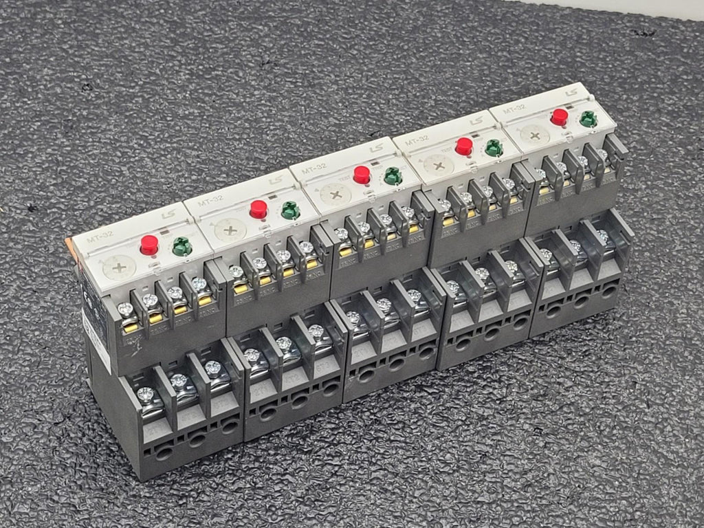 Lot of 14 LS Contacter 690v 22A 12A 9A + MT-32 32A/2H Thermal Overload Relay