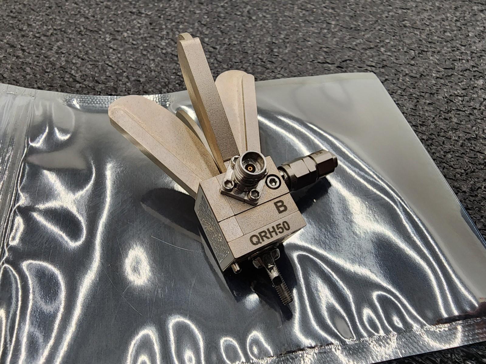 RFspin QRH50 Quad-Ridged Horn Antenna 5-50 GHz 2.40mm Connector 5/10W 50Ω 3–14dB